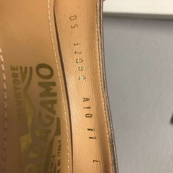 Salvatore Ferragamo shoes - Picture 3 of 6